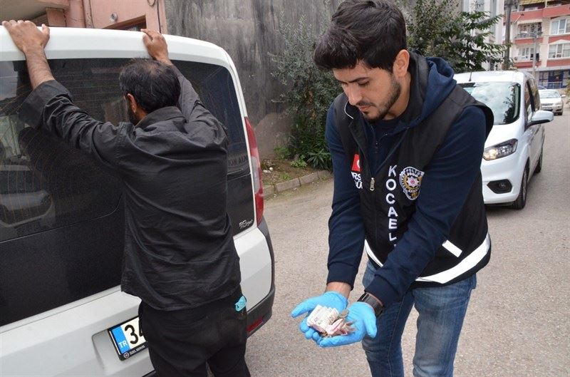 Ülke Genelinde Mal ve Hizmet Satmak Suretiyle Halkı Rahatsız Eden Şahıslara ve Dilencilere Yönelik Uygulama Gerçekleştirildi