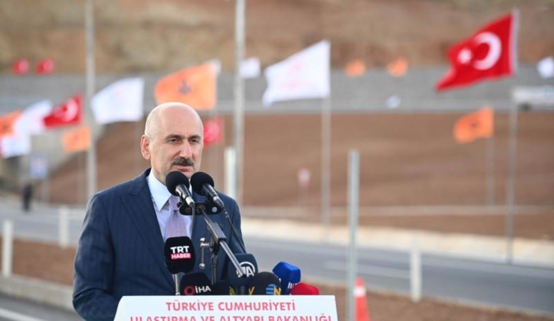 ULAŞTIRMA VE ALTYAPI BAKANI KARAİSMAİLOĞLU: ÇEVRE YOLU İLE BİTLİS TRAFİĞİNE RAHAT NEFES ALDIRDIK