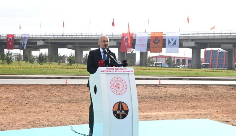 ULAŞTIRMA VE ALTYAPI BAKANI KARAİSMAİLOĞLU: BANDIRMA GİRİŞİ KÖPRÜLÜ KAVŞAĞI VE BAĞLANTI YOLLARI İLE ULAŞIM GÜVENLİĞİ SAĞLANDI