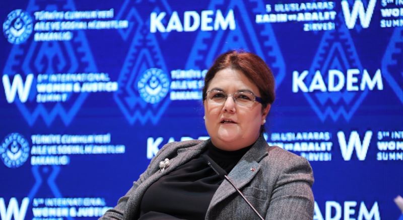 Bakanımız Derya Yanık 5. Uluslararası Kadın ve Adalet Zirvesi Kapsamında Gerçekleşen Liderler Oturumuna Katıldı