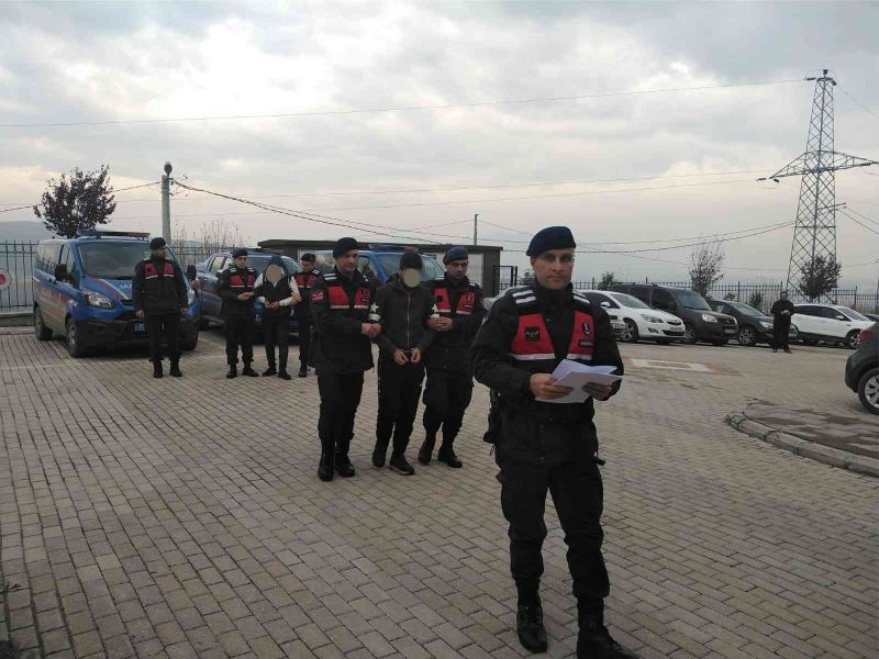 Gemlik’te kablo hırsızları tutuklandı
