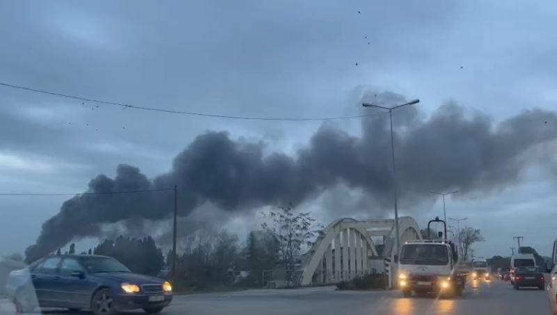 Sakarya’da mobilya atölyesinde yangın
