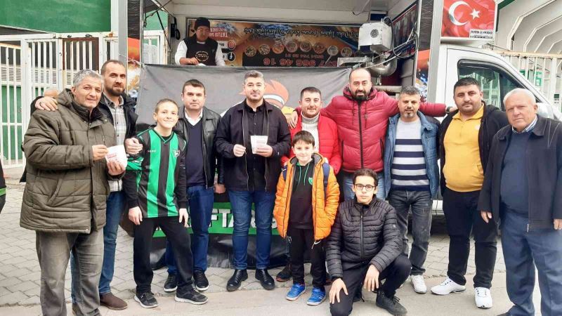 Denizlispor taraftarından lokma hayrı
