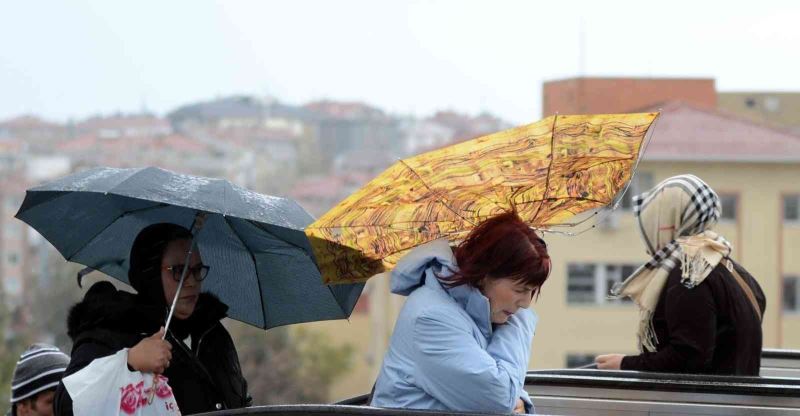 Denizli’ye şiddetli fırtına uyarısı
