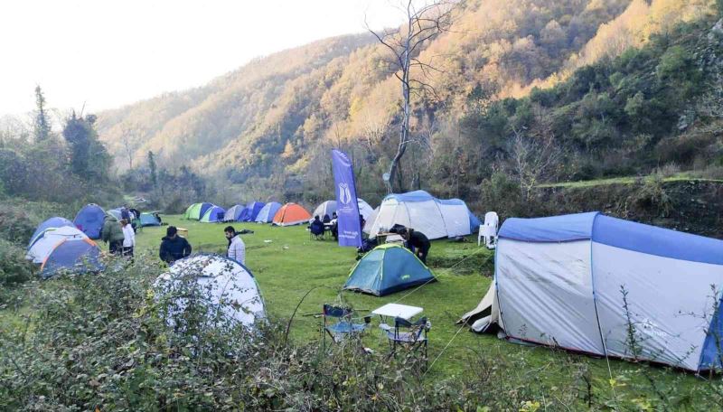 Doğançay’ın güzelliklerini kamp yaparak keşfettiler
