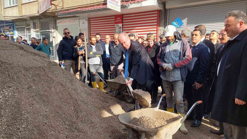 Muharrem İnce: “Çeyrek altın günü gibi toplanıp toplanıp dağılıyorlar