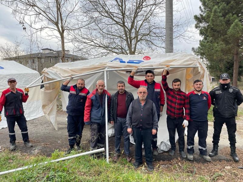 Deprem sonrası kurulan çadırlar kaldırılıyor
