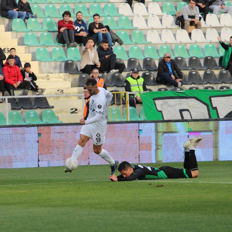 Altay’da moraller bozuldu
