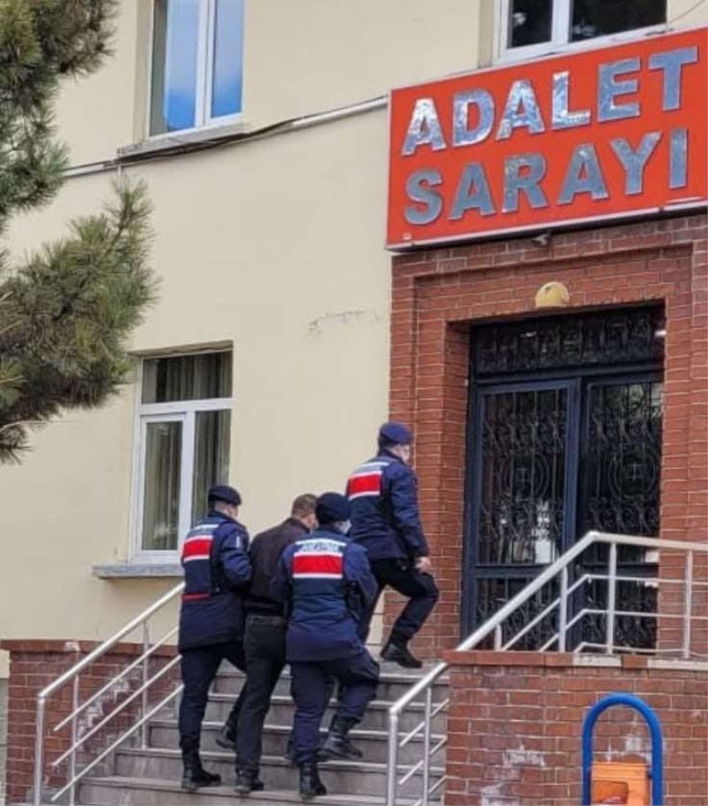 Sivas’ta aranması olan şüpheli Eskişehir’de yakalandı
