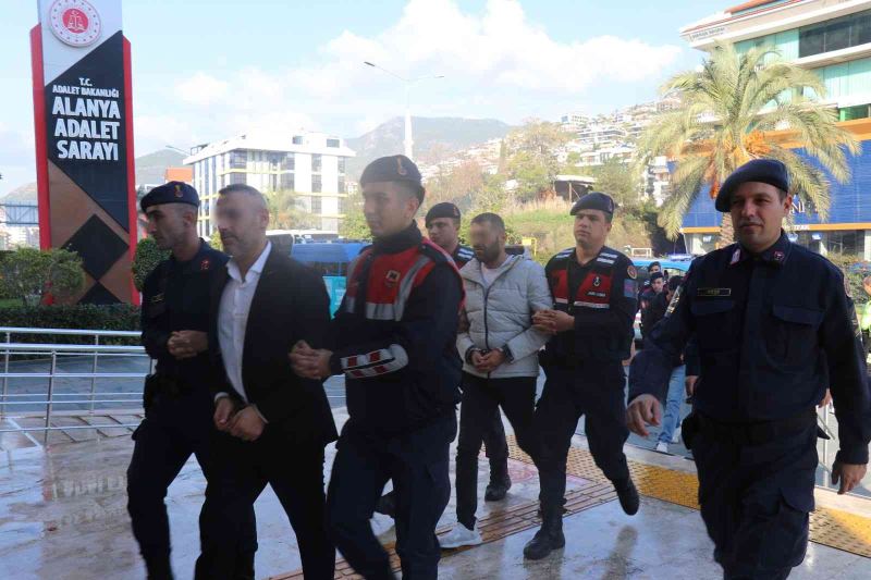 Alanya’da uyuşturucu operasyonunda 2 kişi tutuklandı
