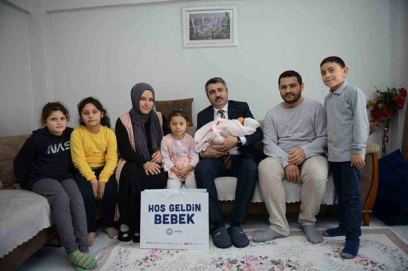 Yıldırım’ın yeni sakinlerine ilk hediyeleri belediyeden
