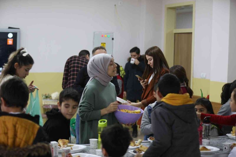 Bulanık’ta öğrencilere yerli malının önemi anlatıldı
