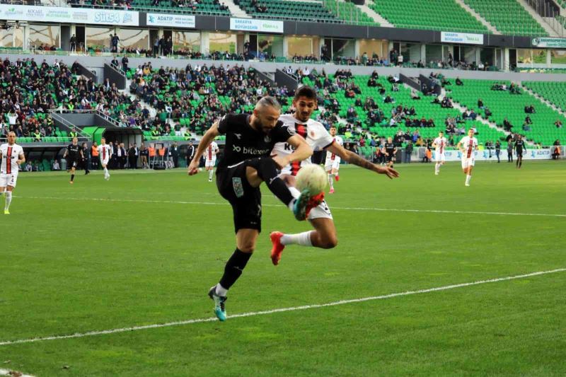 Spor Toto 1. Lig: Sakaryaspor: 2 - Gençlerbirliği: 1
