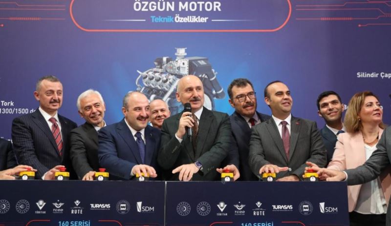 ULAŞTIRMA VE ALTYAPI BAKANI KARAİSMAİLOĞLU: YERLİ TASARIM “ÖZGÜN” GEMİ SANAYİNDE DE ARANAN MOTOR OLACAK İLK YERLİ TASARIM LOKOMOTİF MOTORU “ÖZGÜN” GÖRÜCÜYE ÇIKTI DEMİRYOLU BU ÜLKENİN BİR KÜLTÜRÜDÜR