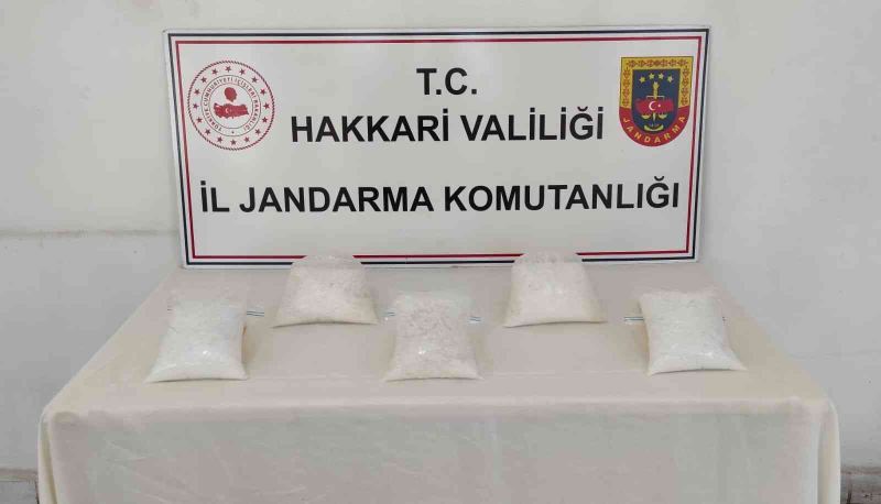 Şemdinli’de 5 kilo metamfetamin ele geçirildi
