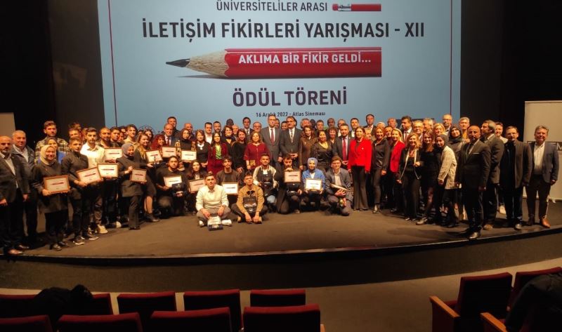 ZBEÜ İletişim Fakültesi öğrencileri yarışmadan ödüllerle döndü
