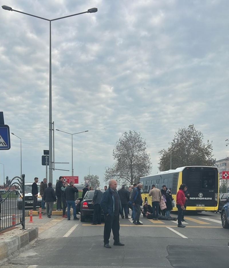 Trabzon’da yaya geçinde kaza: 2 yaralı
