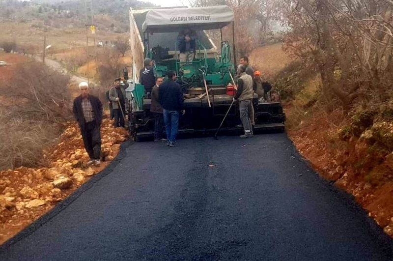 Gölbaşı Belediyesi asfalt çalışmasını sürdürüyor
