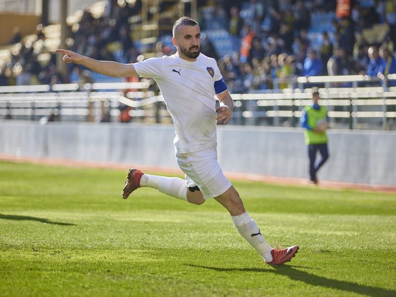 Erhan Çelenk: “Hedefim gol kralı olmak değil, şampiyonluk yaşamak”
