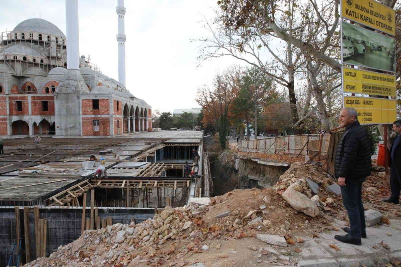 Suluova’da trafiğe nefes aldıracak otoparkın inşası sürüyor
