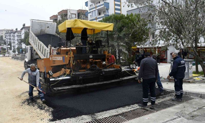 Kuşadası’nın güzel yarınları için alt ve üst yapıyı yenileme çalışmaları sürüyor
