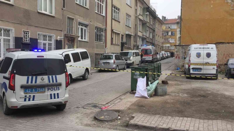 Konya’da cinnet geçirerek kızlarını öldüren baba polise teslim oldu
