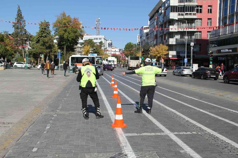 Uşak’ta bin 65 sürücüye para cezası kesildi
