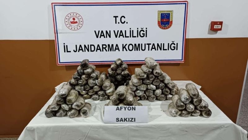 Van’da 47 kilo Afyon Sakızı ele geçirildi
