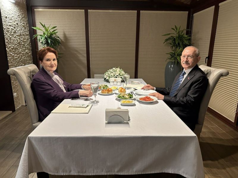 Kılıçdaroğlu-Akşener görüşmesi başladı
