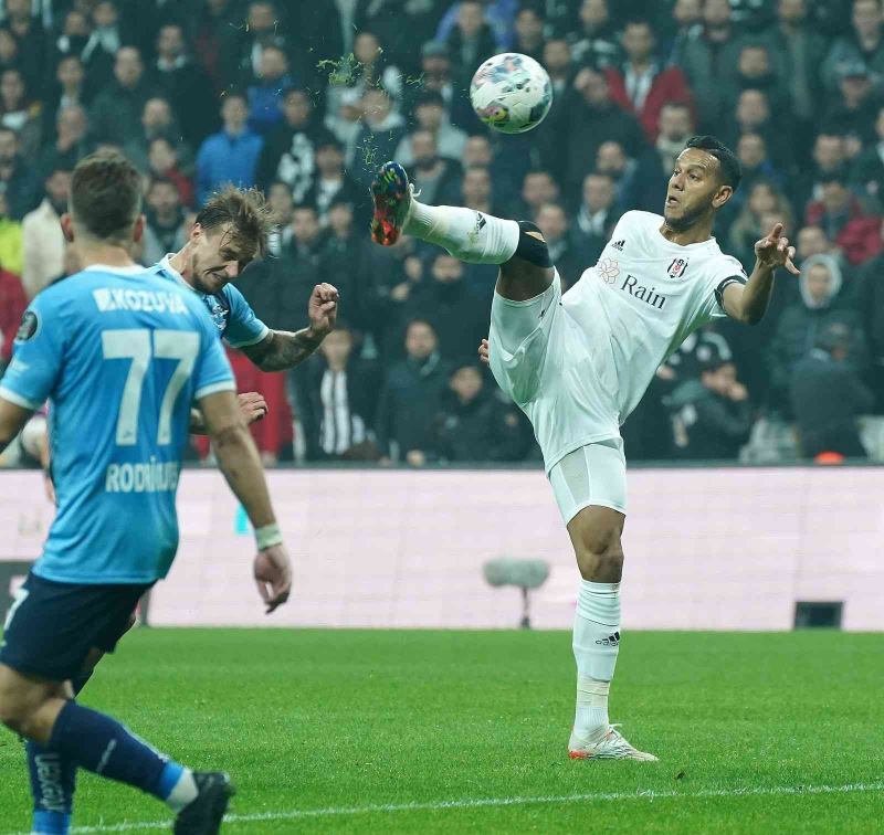 Spor Toto Süper Lig: Beşiktaş: 1 - Adana Demirspor: 0 (İlk yarı)
