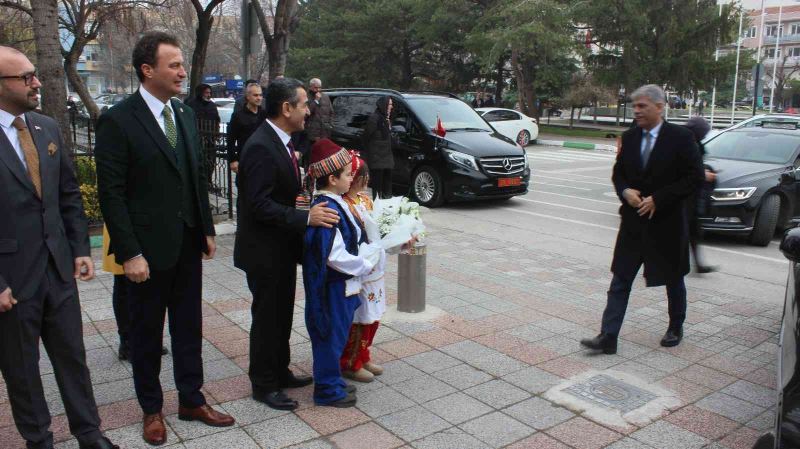 Kültür ve Turizm Bakan Yardımcısı Alpaslan, Kırklareli Valiliğini ziyaret etti
