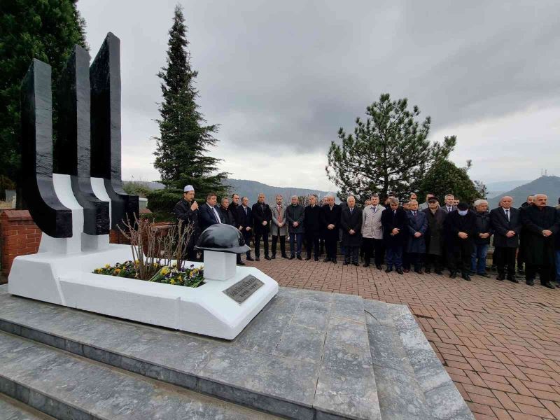 Metin Türker ölümünün 25. yılında mezarı başında anıldı
