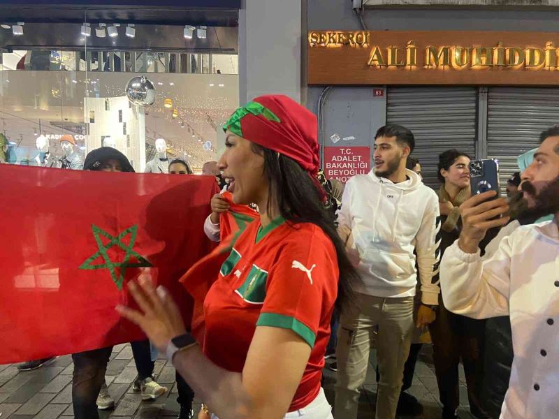 Taksim’de Fas’ın galibiyeti coşkuyla kutlandı
