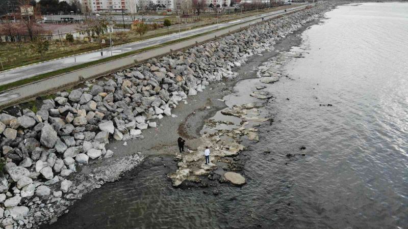 Van Gölü’ndeki su çekilmesi sürüyor
