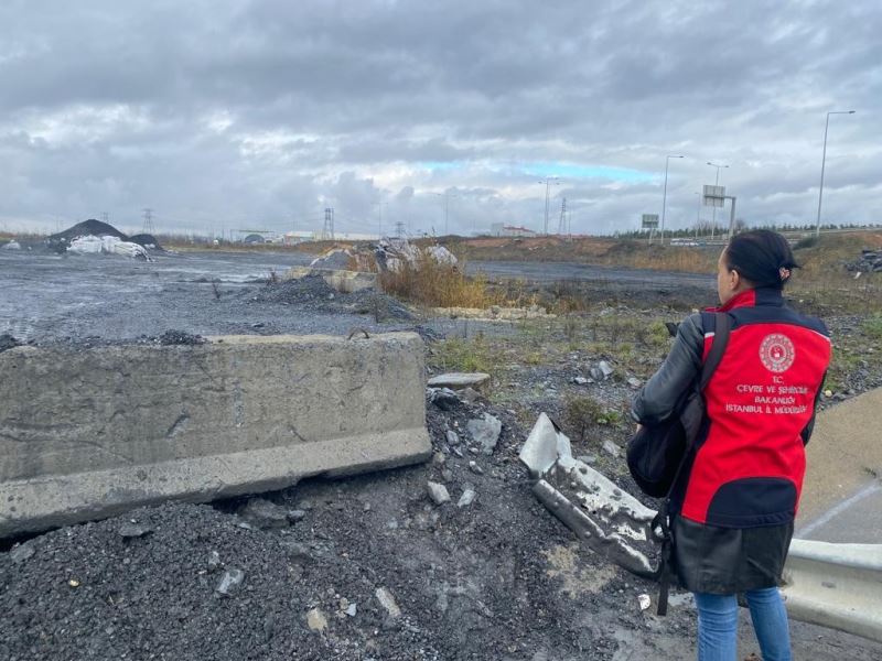 Arnavutköy’de boş araziye atık dökenlere idari yaptırım uygulanacak
