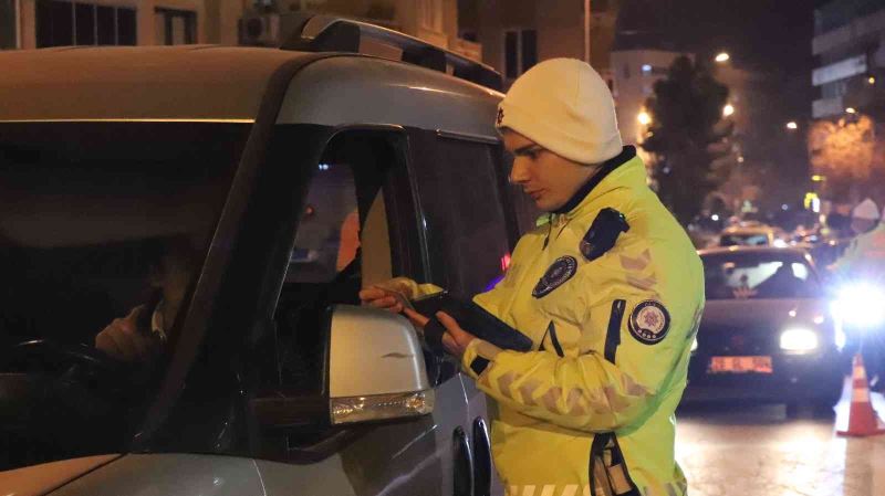 Denizli’de yılbaşı denetimlerinde kuş uçurtulmadı
