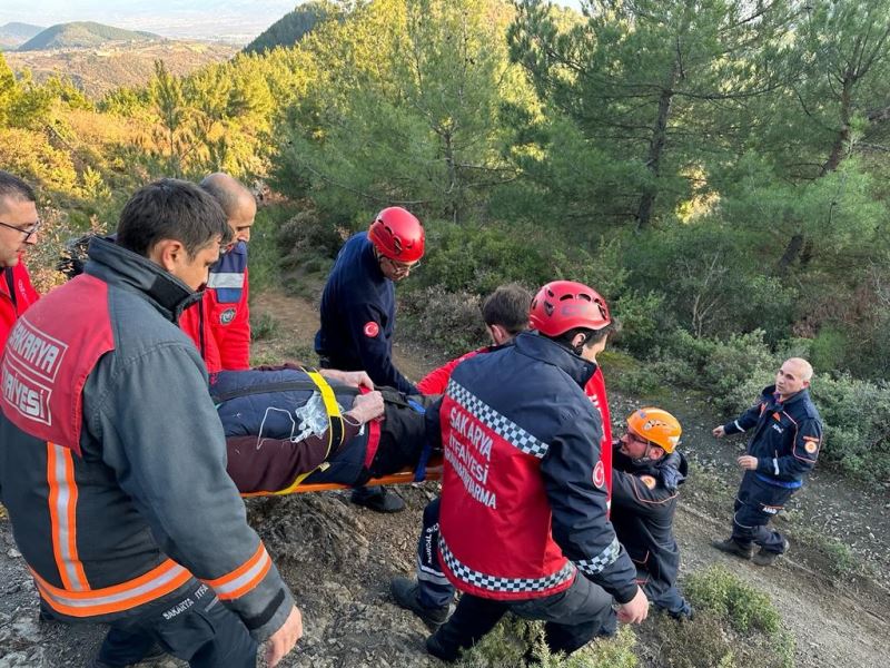 Define avcılarını, bir kişinin ayağına kaya düşmesi ele verdi
