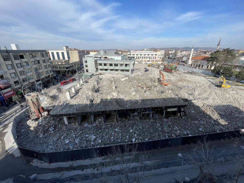 Sakarya’nın simgelerindendi, izlerinin silinmesine ramak kaldı
