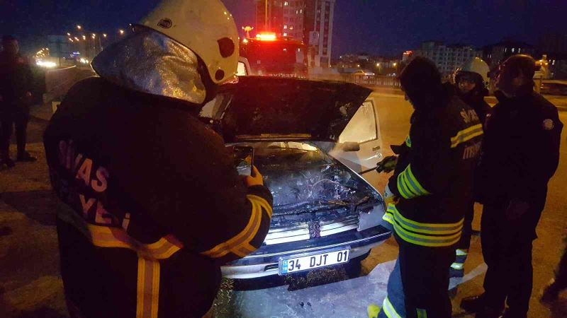 Akaryakıt istasyonundan çıktı, kısa bir süre sonra yandı
