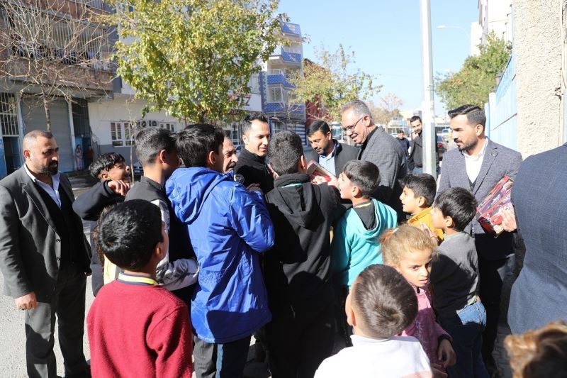 Borçları ödenen mahallede denetim yaptı
