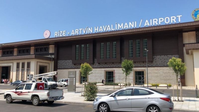 Rize-Artvin Havalimanını 524 bin 694 yolcu kullandı
