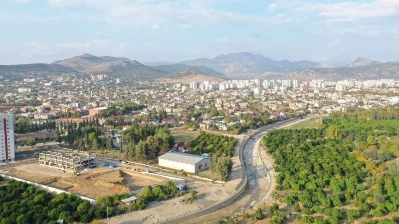 Kozan’da Kilgen Deresi’nde taşkın önlemi
