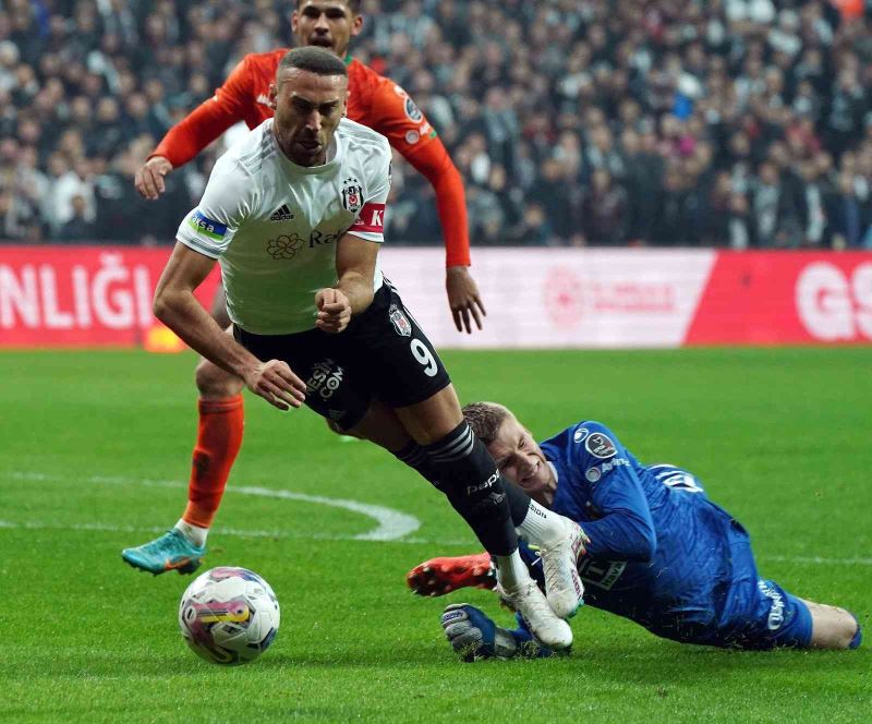 Spor Toto Süper Lig: Beşiktaş: 1 - Corendon Alanyaspor: 0 (İlk yarı)
