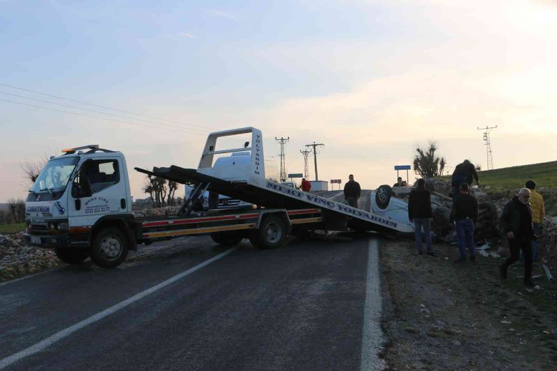 Diyarbakır’da kontrolden çıkan otomobil takla attı: 1 yaralı
