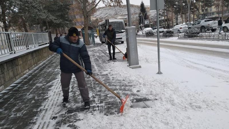 Bayburt’ta karla mücadele çalışması
