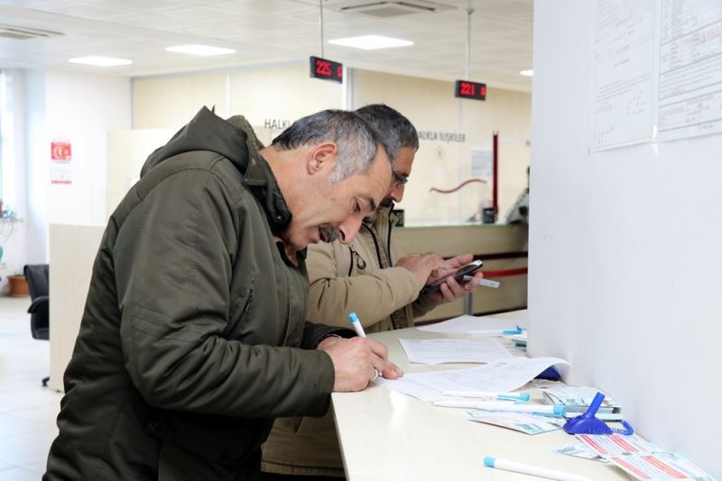 Emeklilikte Yaşa Takılanlara İlişkin Kanun Teklifi TBMM’ye Sunuldu