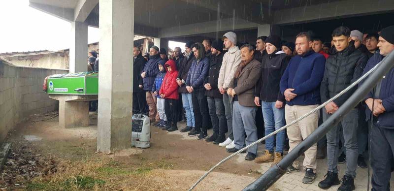 Trafik kazasında hayatını kaybeden hemşire son yolculuğuna uğurlandı
