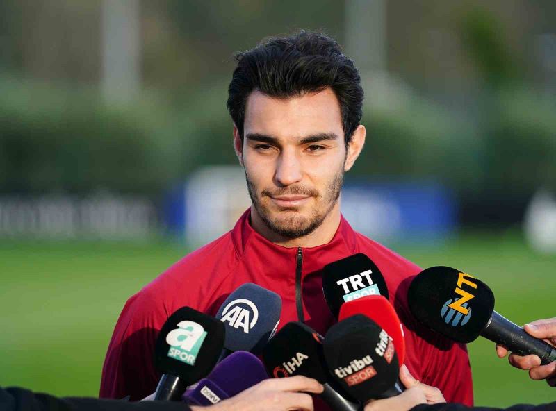 Galatasaray, Kaan Ayhan’ı transfer ettiğini duyurdu
