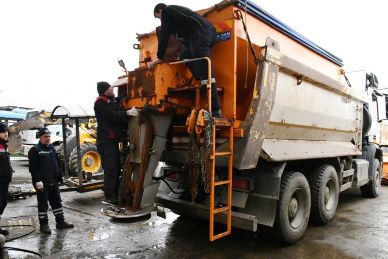 Düzce Belediyesi’nden kar teyakkuzu
