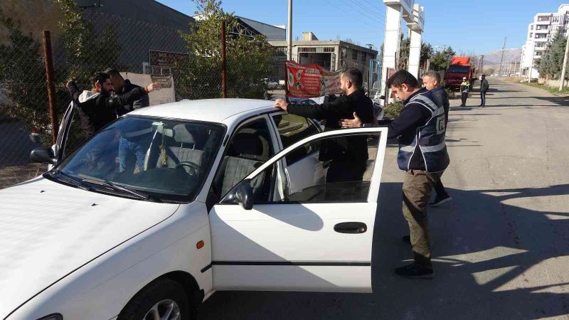 Küçük sanayi sitesinde asayiş uygulaması
